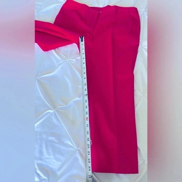 Worthington Women’s Stunning Fuchsia Capri Pink Pants Design Print Size 12 EUC - Picture 6 of 11